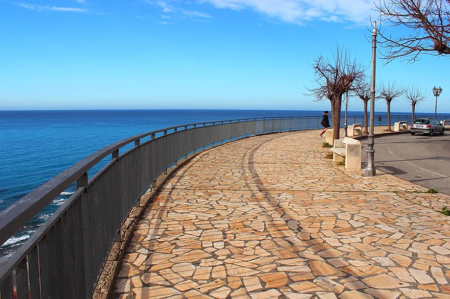 San Lucido: veduta del litorale