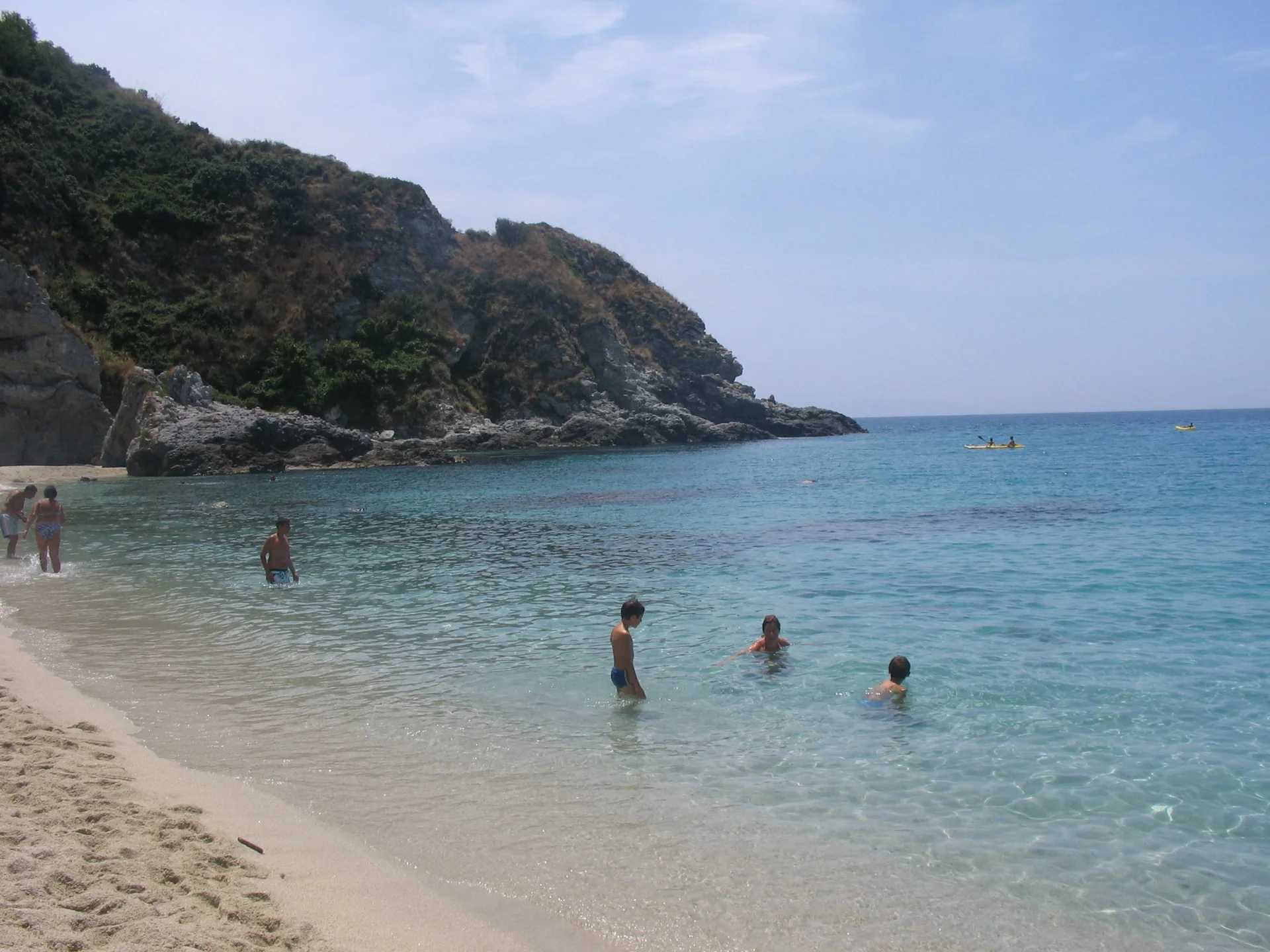 Spiaggia di Grotticelle: la baia e il paesaggio costiero