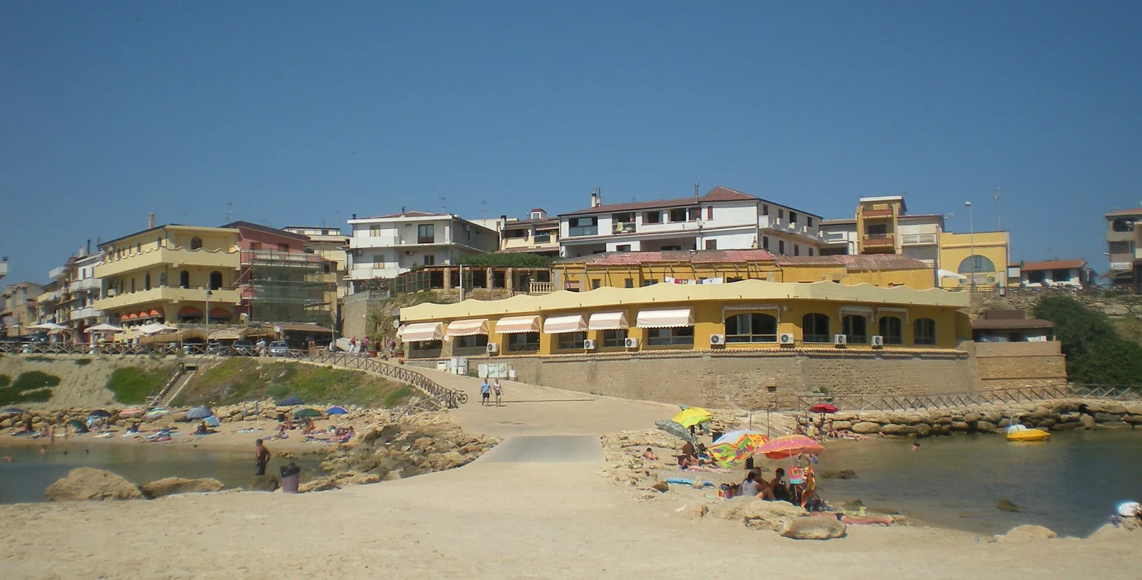 Spiaggia di Le Castella — Isola di Capo Rizzuto