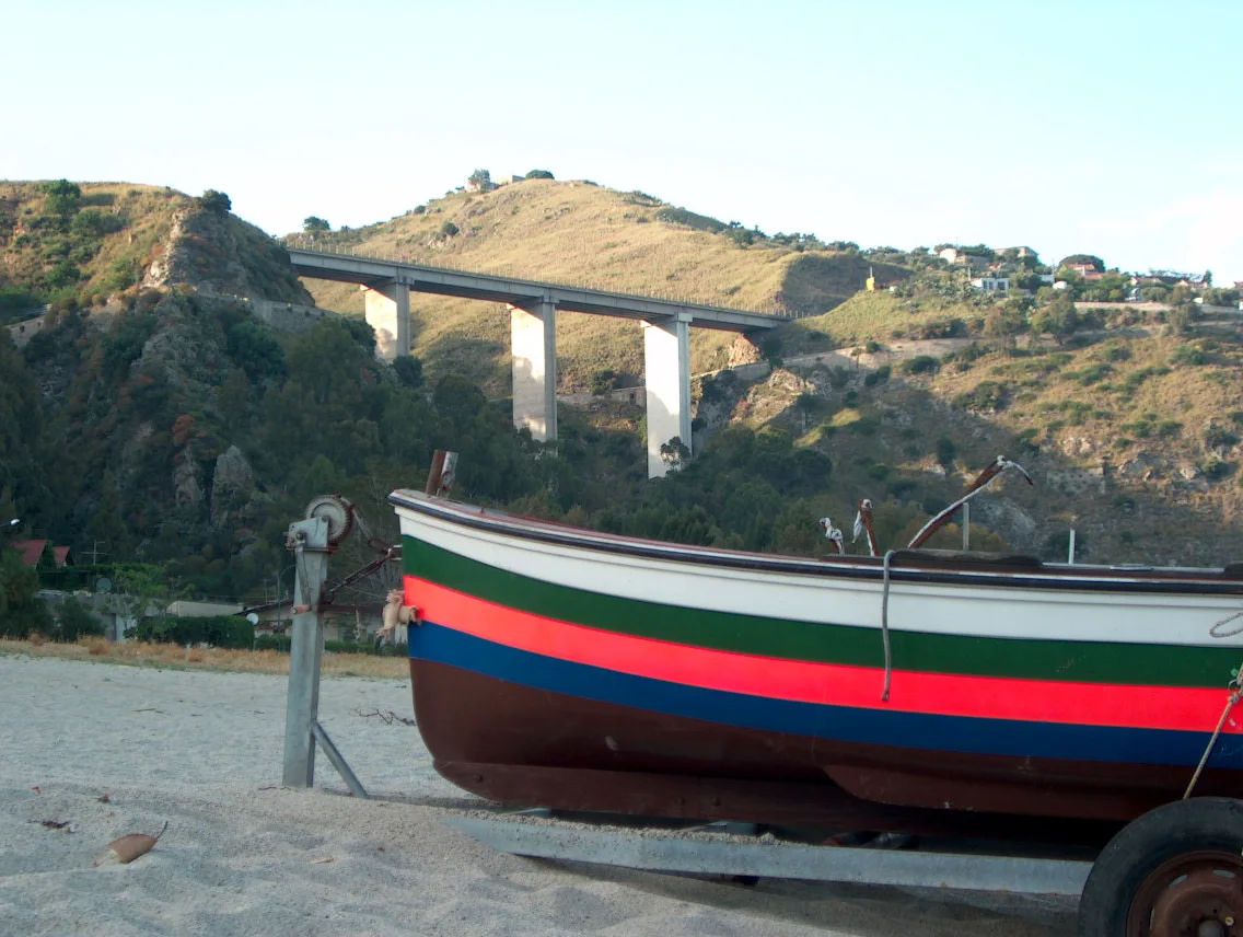 Baia di Caminia — Stalettì