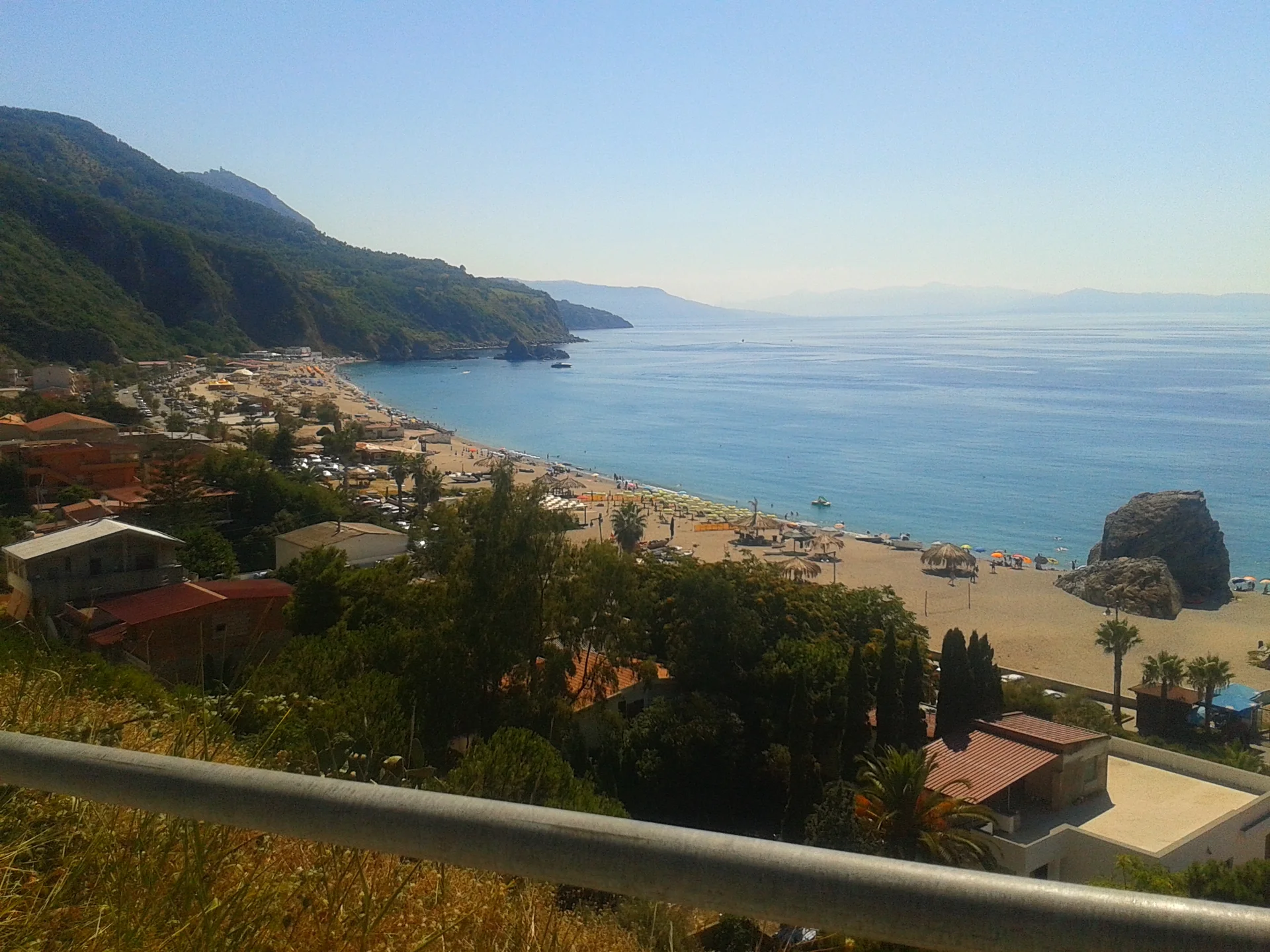 Paesaggio costiero di tonnara palmi